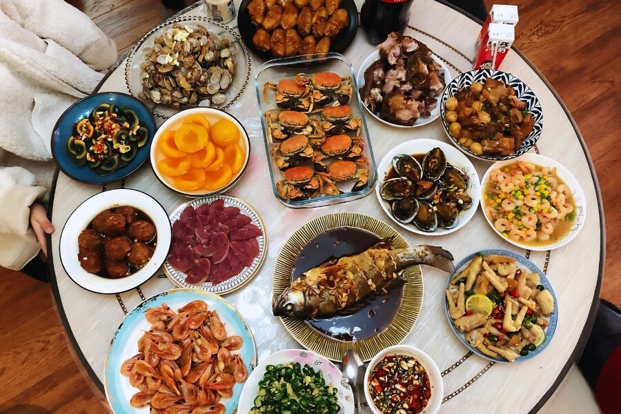 15 must-try Chinese dishes for travelers, including Peking duck, dumplings, hot pot, and dim sum, Chinese cuisine