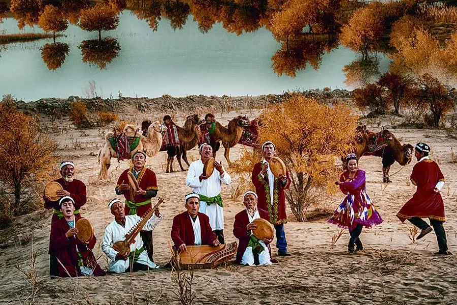 Twelve Muqam Cultural Guide in Xinjiang Twelve Muqam Cultural Guide in Xinjiang